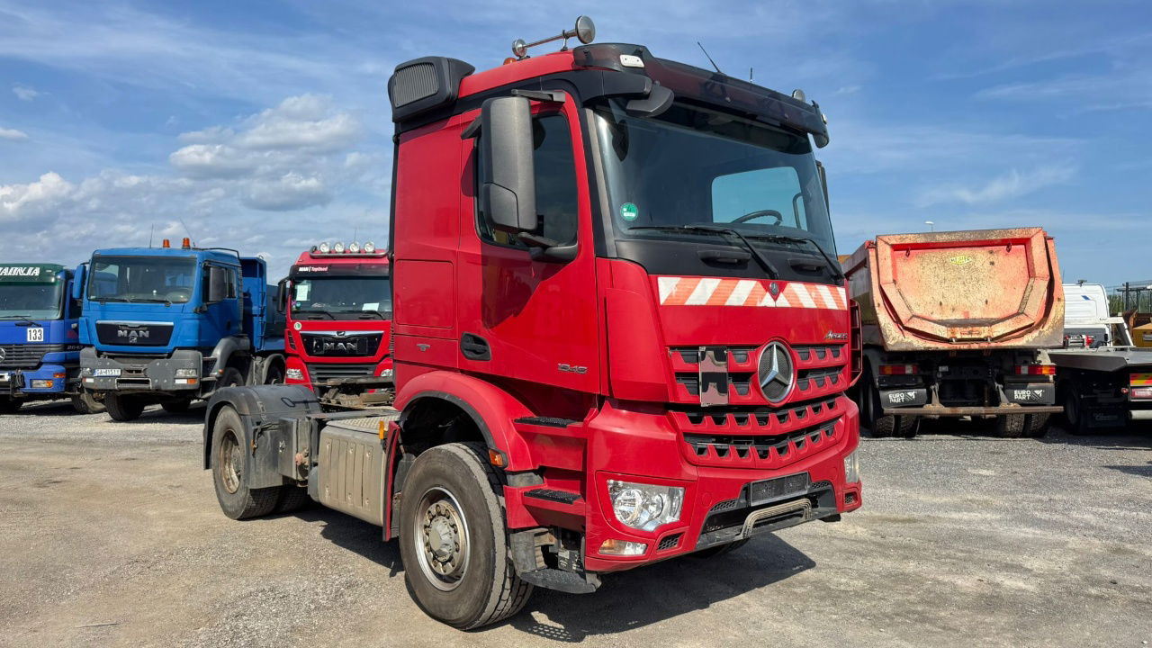 Mercedes-Benz Arocs 1945 HAD 4X4 tractor unit - tipper hydraulics - retarder - Tractor unit: picture 3 Mercedes-Benz Arocs 1945 HAD 4X4 tractor unit - tipper hydraulics - retarder - Tractor unit: picture 3
