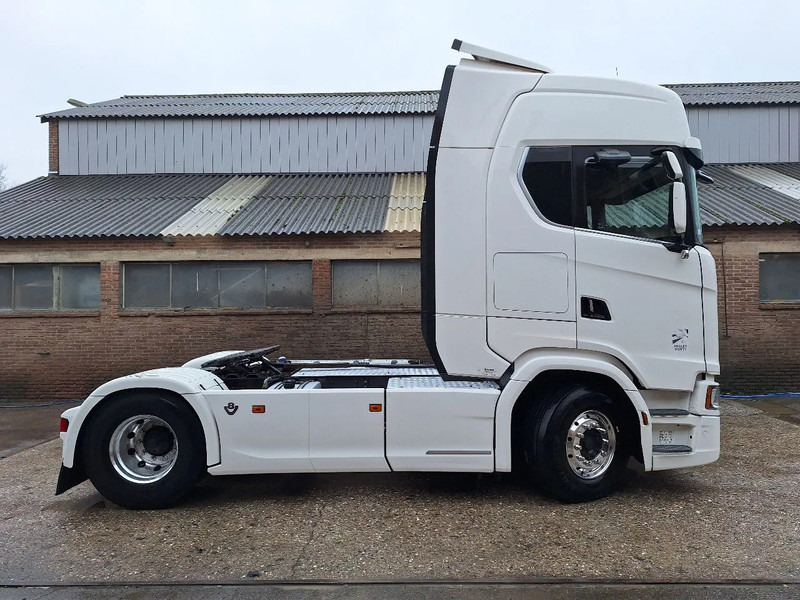 Scania S520 S520 V8 - Tractor unit: picture 4 Scania S520 S520 V8 - Tractor unit: picture 4