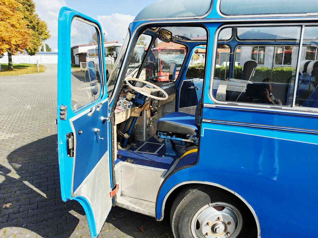 Setra S 6 Henschel Motor, Lenkradschaltung, "H" Kennzeichen - Minibus, Passenger van: picture 5 Setra S 6 Henschel Motor, Lenkradschaltung, "H" Kennzeichen - Minibus, Passenger van: picture 5