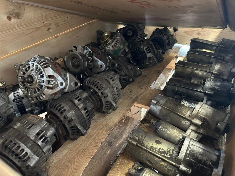 Spare parts Mitsubishi Canter Fuso, Pajero, L200, L300, L400 8000 pcs. NEW !!!: picture 8