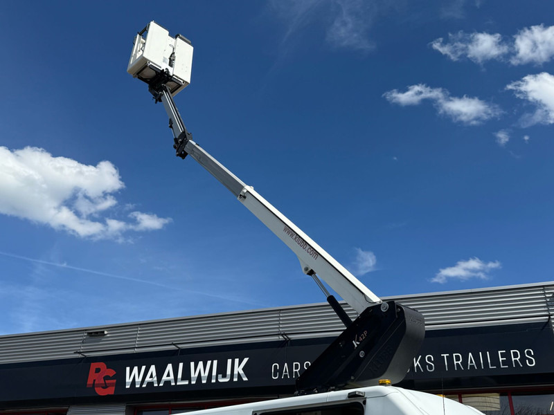 Iveco 70C15H 2 persoonslift, Electric/Hydraulic lift K 42 - Van: picture 3 Iveco 70C15H 2 persoonslift, Electric/Hydraulic lift K 42 - Van: picture 3