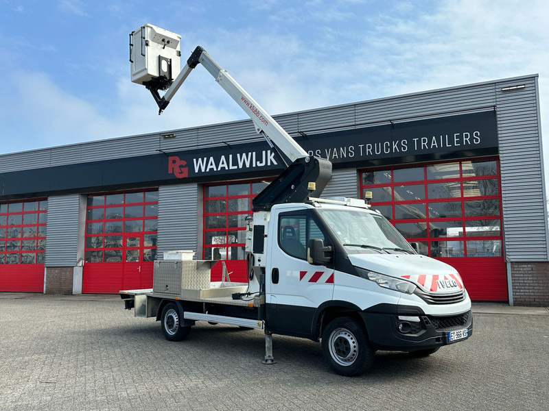 Iveco Daily 35S12 werkhoogte 12 meter APK 17-01-2026 - Van: picture 1 Iveco Daily 35S12 werkhoogte 12 meter APK 17-01-2026 - Van: picture 1
