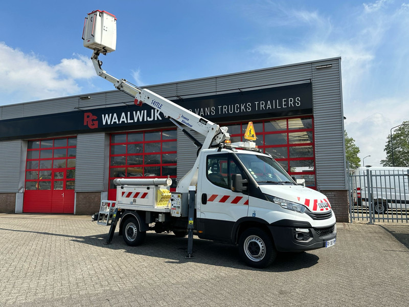 Iveco Daily 35S14 APK 10-07-2026 14 meter, 4x stamped, 413 working hours - Van: picture 2 Iveco Daily 35S14 APK 10-07-2026 14 meter, 4x stamped, 413 working hours - Van: picture 2
