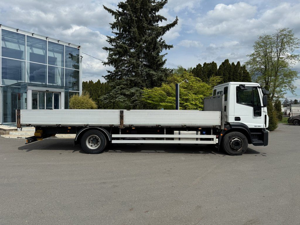 Iveco 150E25 EURO 6 - Dropside/ Flatbed truck: picture 3 Iveco 150E25 EURO 6 - Dropside/ Flatbed truck: picture 3