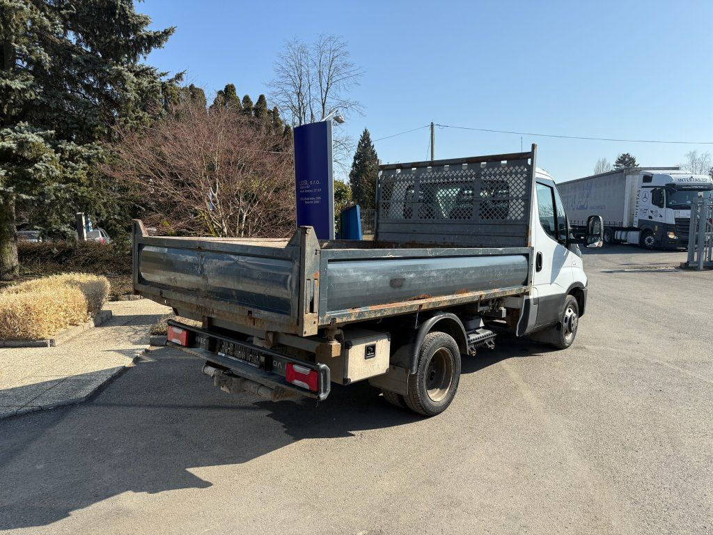 Iveco 35C17 Daily - Tipper van: picture 4 Iveco 35C17 Daily - Tipper van: picture 4