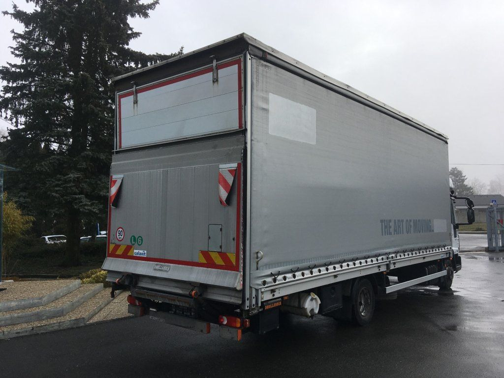 Iveco 75-190 Eurocargo 18 Pal. Dhollandia 1000 kg - Curtain side van: picture 5 Iveco 75-190 Eurocargo 18 Pal. Dhollandia 1000 kg - Curtain side van: picture 5