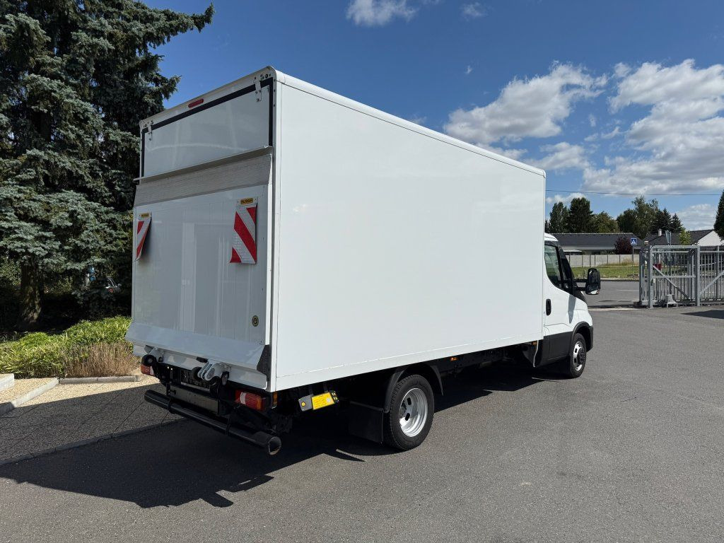 Iveco Daily 35C16 - Box van: picture 2 Iveco Daily 35C16 - Box van: picture 2