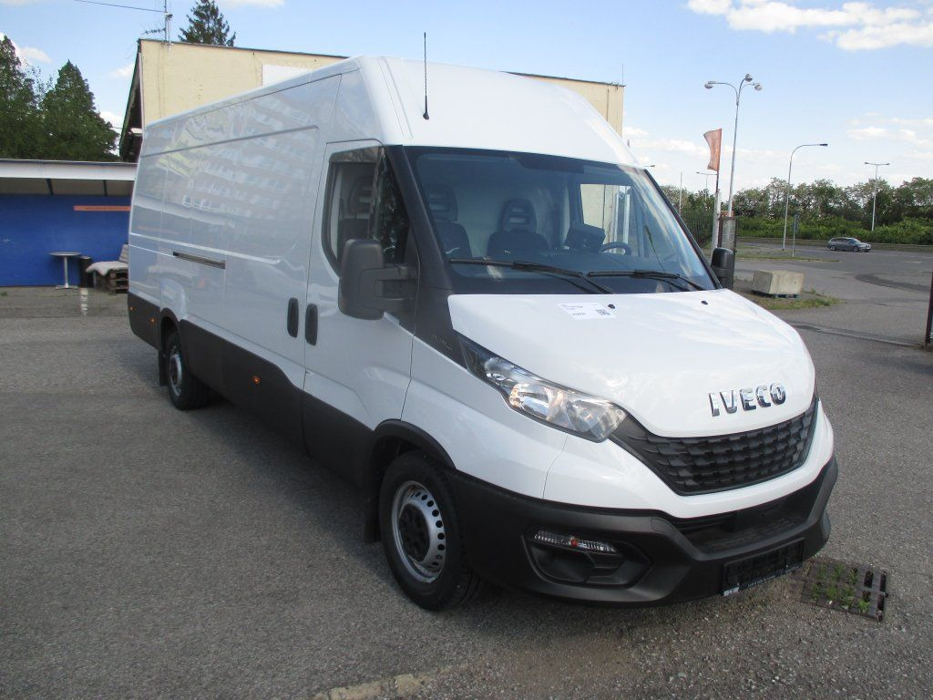 Iveco Daily 35S16 - Panel van: picture 4 Iveco Daily 35S16 - Panel van: picture 4