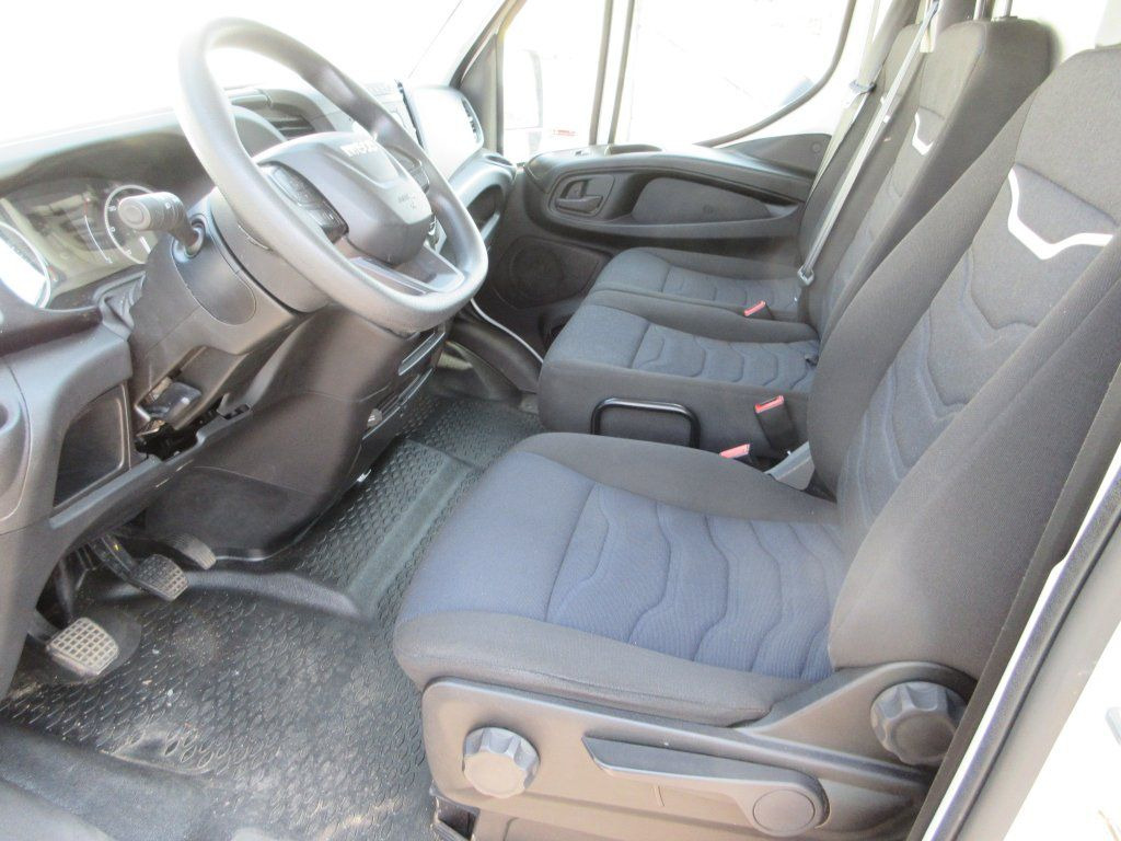 Panel van Iveco Daily 35S16: picture 9 Panel van Iveco Daily 35S16: picture 9