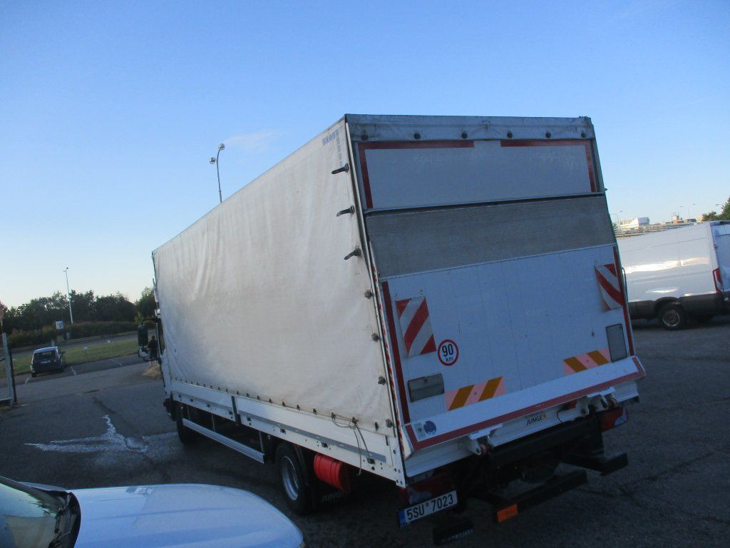 MAN TGL 12.220 - Curtainsider truck: picture 4 MAN TGL 12.220 - Curtainsider truck: picture 4