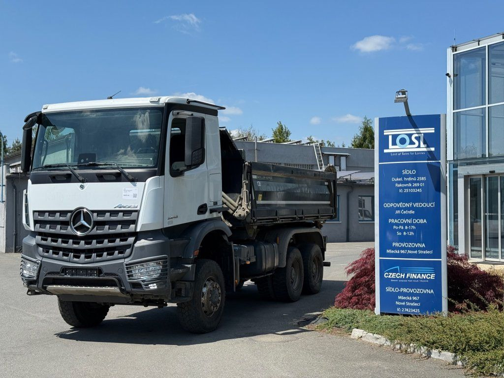 Mercedes-Benz 3343 Arocs 6x6 S3 EURO 6 - Tipper: picture 2 Mercedes-Benz 3343 Arocs 6x6 S3 EURO 6 - Tipper: picture 2