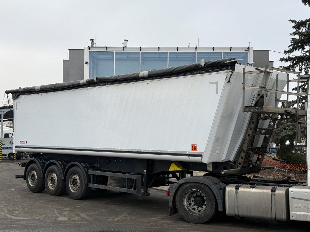 Schmitz Cargobull SKI 24 50 m3 - Tipper semi-trailer: picture 1 Schmitz Cargobull SKI 24 50 m3 - Tipper semi-trailer: picture 1