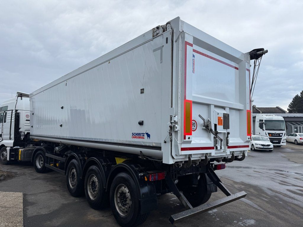 Schmitz Cargobull SKI 24 50 m3 - Tipper semi-trailer: picture 4 Schmitz Cargobull SKI 24 50 m3 - Tipper semi-trailer: picture 4