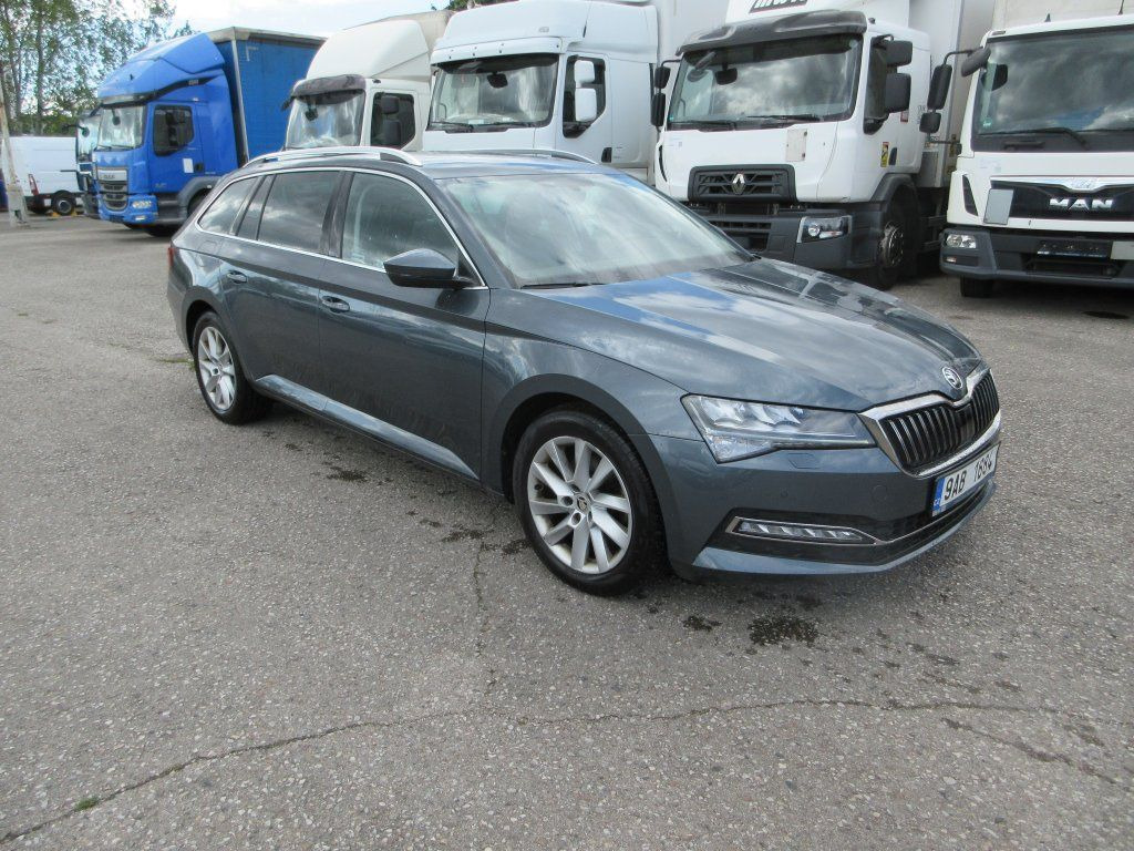 Skoda 2.0 Tdi Style - Estate car: picture 3 Skoda 2.0 Tdi Style - Estate car: picture 3
