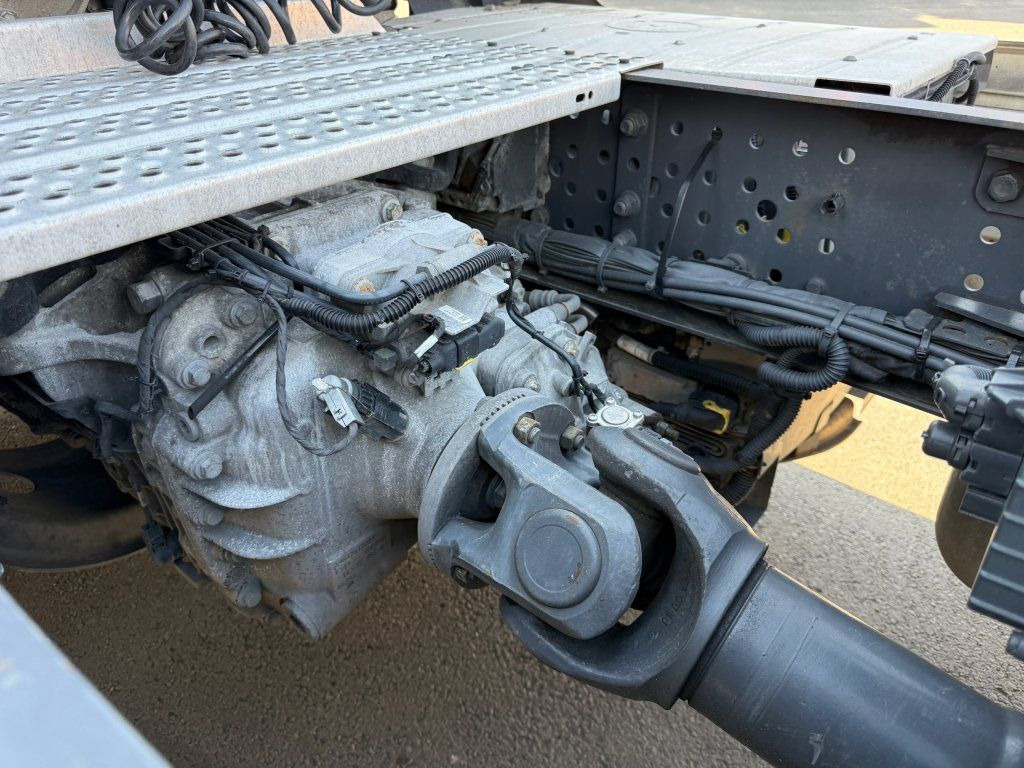 Tractor unit Mercedes-Benz 1843 Actros ADR FL, EX/II, EX/III, AT: picture 11 Tractor unit Mercedes-Benz 1843 Actros ADR FL, EX/II, EX/III, AT: picture 11