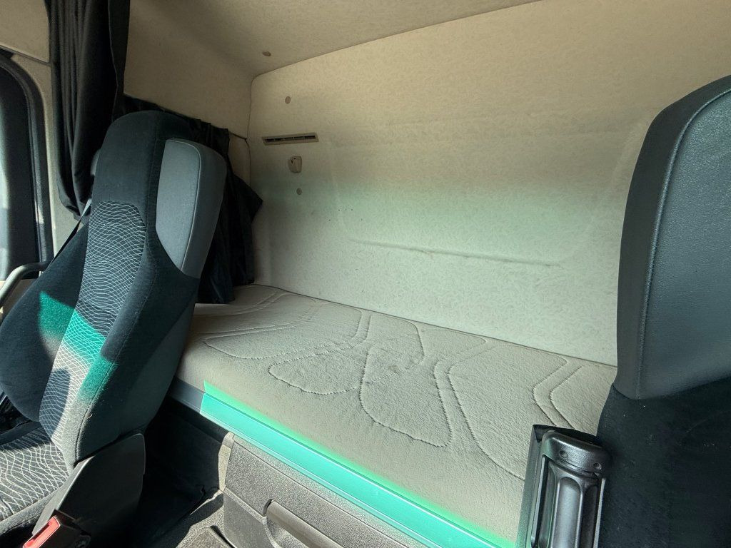 Tractor unit Mercedes-Benz 1843 Actros ADR FL, EX/II, EX/III, AT: picture 19 Tractor unit Mercedes-Benz 1843 Actros ADR FL, EX/II, EX/III, AT: picture 19