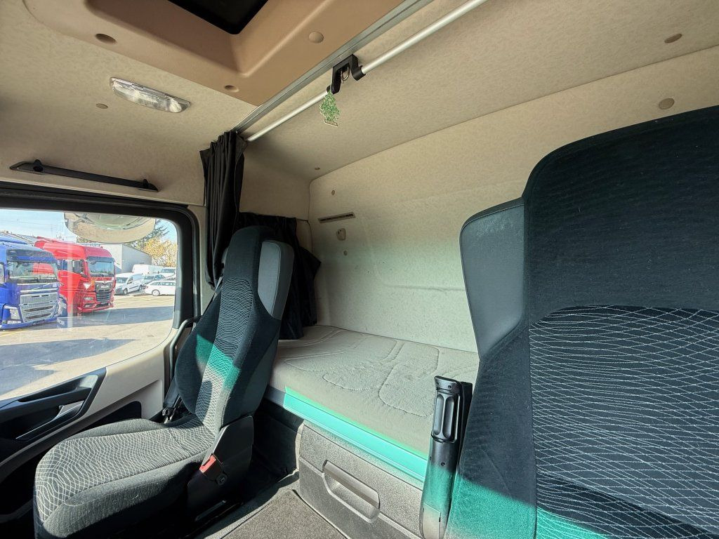 Tractor unit Mercedes-Benz 1843 Actros ADR FL, EX/II, EX/III, AT: picture 16 Tractor unit Mercedes-Benz 1843 Actros ADR FL, EX/II, EX/III, AT: picture 16