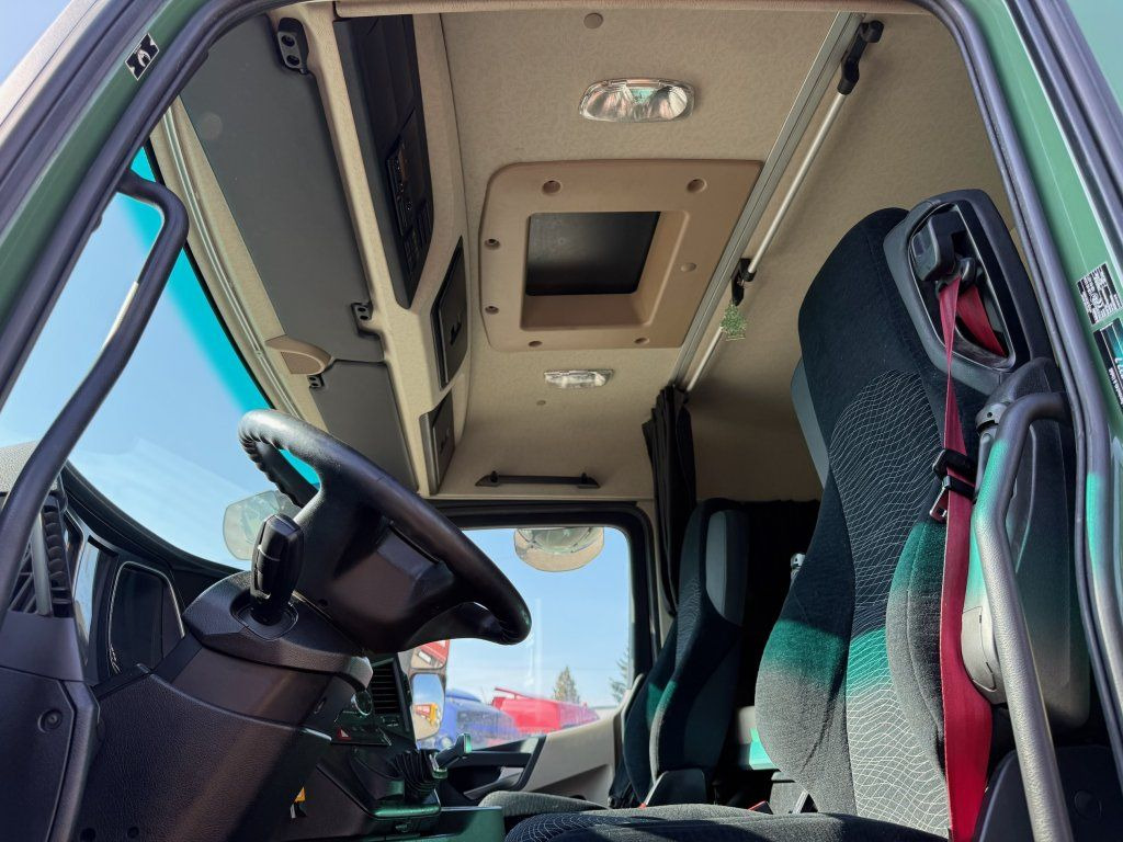 Tractor unit Mercedes-Benz 1843 Actros ADR FL, EX/II, EX/III, AT: picture 13 Tractor unit Mercedes-Benz 1843 Actros ADR FL, EX/II, EX/III, AT: picture 13