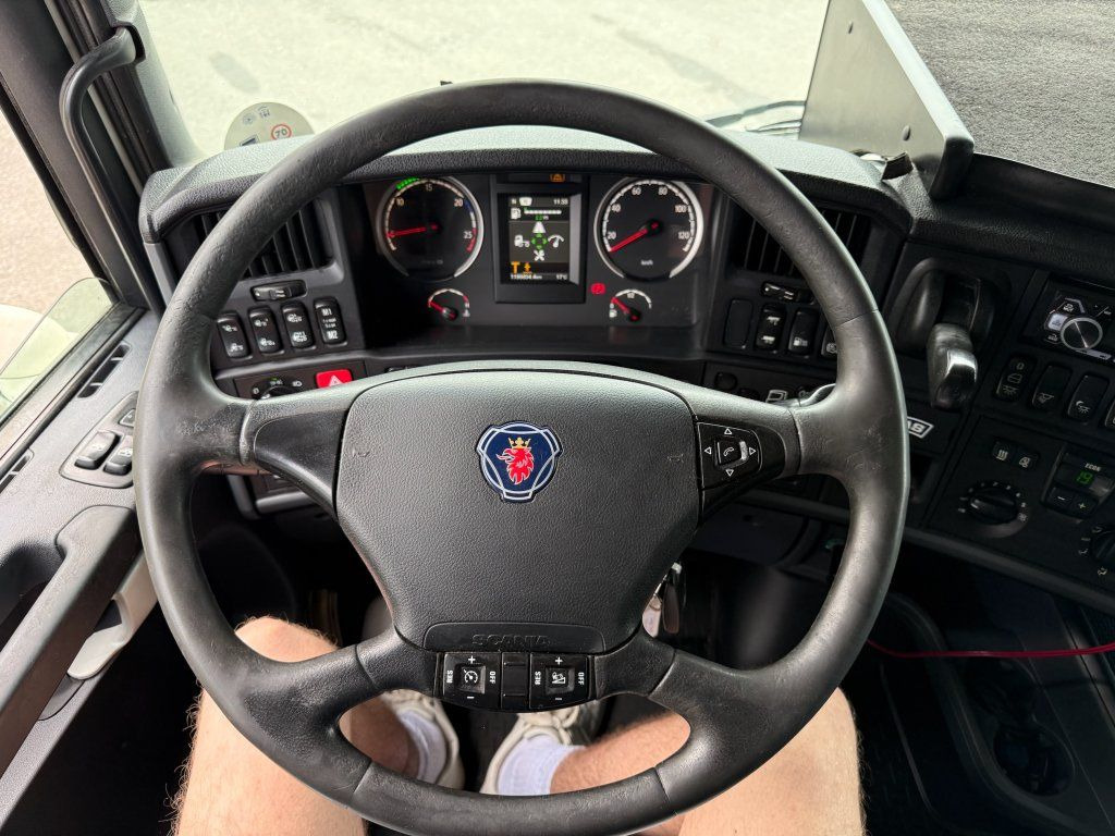 Tractor unit Scania R410 EURO 6 MEGA/lowdeck: picture 15