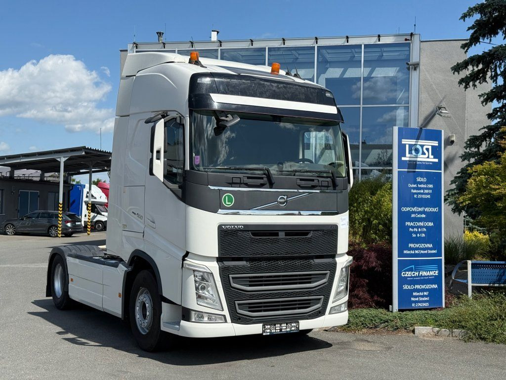 Volvo FH460 EURO 6 ADR - Tractor unit: picture 2 Volvo FH460 EURO 6 ADR - Tractor unit: picture 2