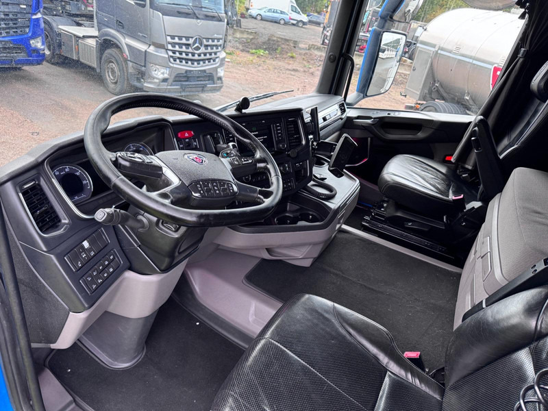 Scania R540 6x4 | RETARDER | FULL AIR | GOLD SERVICE HISTORY GOLD SERVICE HISTORY - Tractor unit: picture 5 Scania R540 6x4 | RETARDER | FULL AIR | GOLD SERVICE HISTORY GOLD SERVICE HISTORY - Tractor unit: picture 5