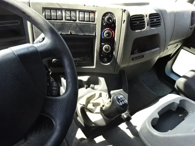 Renault Midlum 270 dxi - Box truck: picture 4 Renault Midlum 270 dxi - Box truck: picture 4