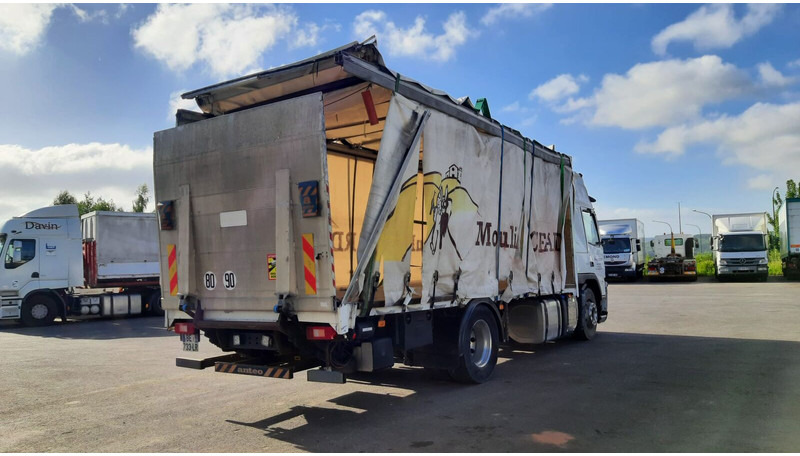 Volvo FM 370 - Curtainsider truck: picture 2 Volvo FM 370 - Curtainsider truck: picture 2