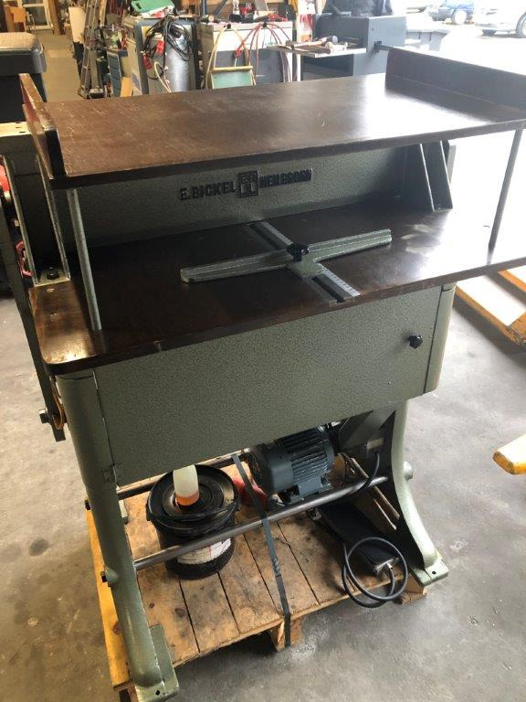 Bickel HK 3-68 Motor Grooving and Perforating Machine - Printing machinery: picture 3 Bickel HK 3-68 Motor Grooving and Perforating Machine - Printing machinery: picture 3