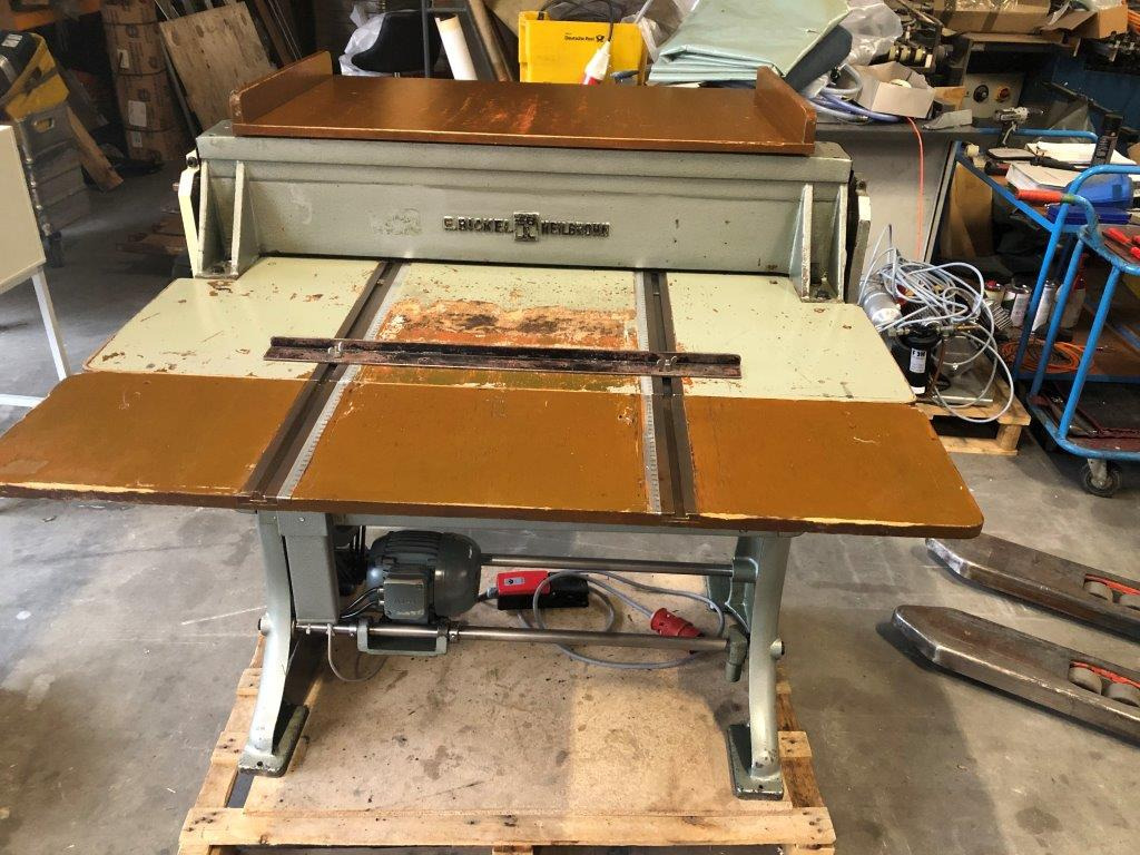 Bickel HK 3-90 with belt delivery - motorized grooving and perforating machine - Printing machinery: picture 1 Bickel HK 3-90 with belt delivery - motorized grooving and perforating machine - Printing machinery: picture 1