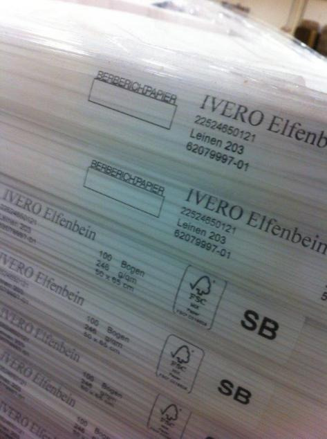 Fine paper Ivero ivory board linen - Printing machinery: picture 1 Fine paper Ivero ivory board linen - Printing machinery: picture 1