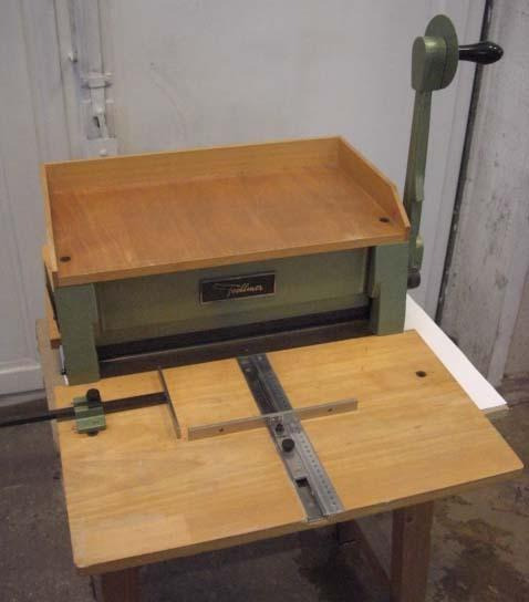 Foellmer Expo grooving and perforating machine - Printing machinery: picture 1 Foellmer Expo grooving and perforating machine - Printing machinery: picture 1