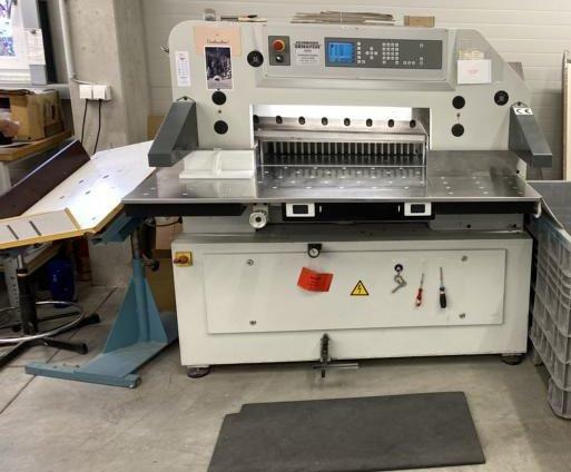 High-speed cutter Schneider SENATOR 78 E-Line - Paper cutting machine: picture 1 High-speed cutter Schneider SENATOR 78 E-Line - Paper cutting machine: picture 1