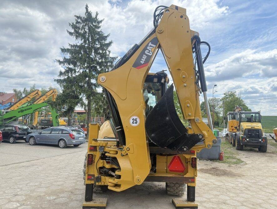 CAT 444F - Backhoe loader: picture 4 CAT 444F - Backhoe loader: picture 4