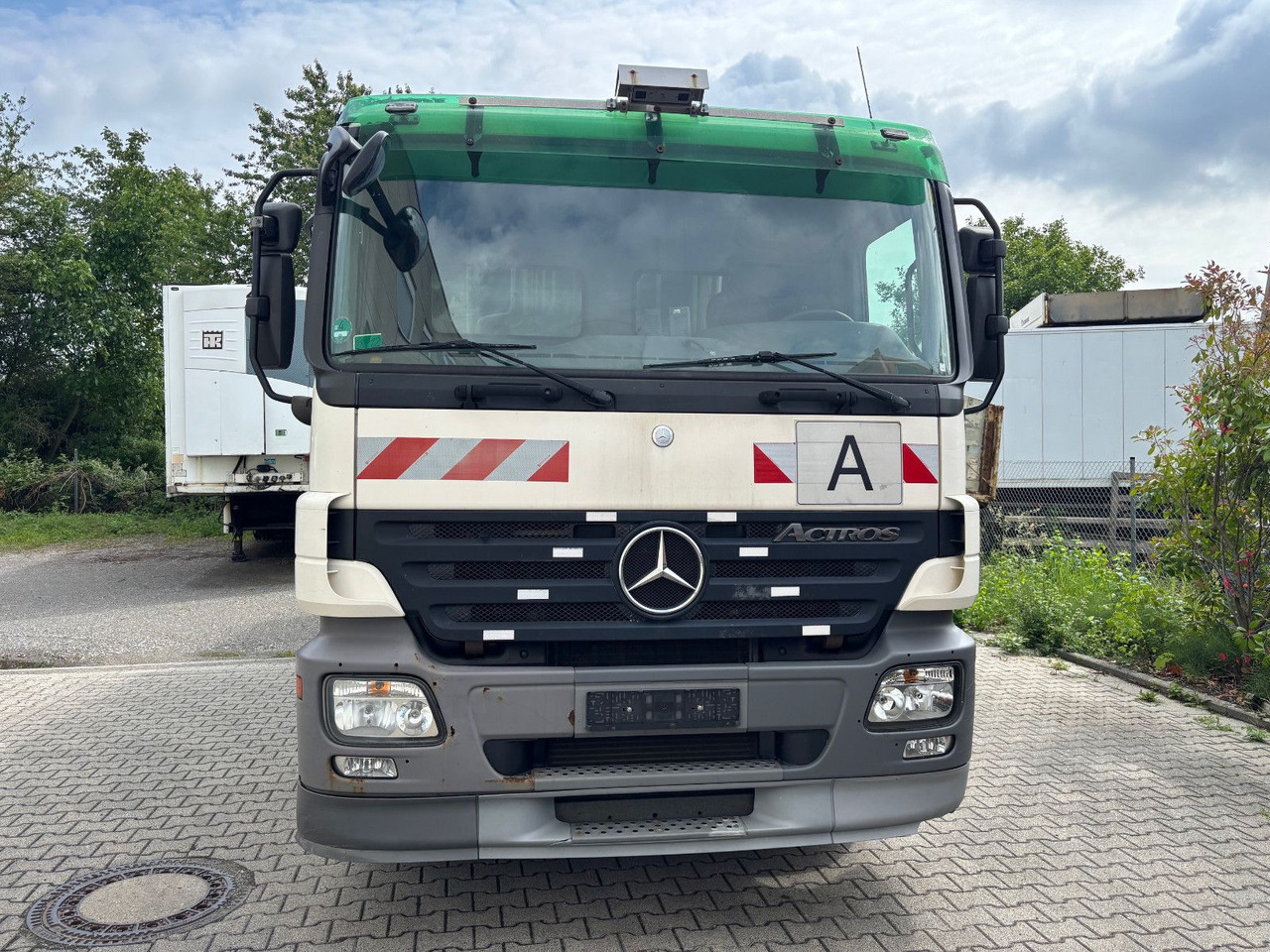 Mercedes-Benz 2532L EU5/Zöller Schüttung/VarioPress/Blatt-Luft - Garbage truck: picture 3 Mercedes-Benz 2532L EU5/Zöller Schüttung/VarioPress/Blatt-Luft - Garbage truck: picture 3