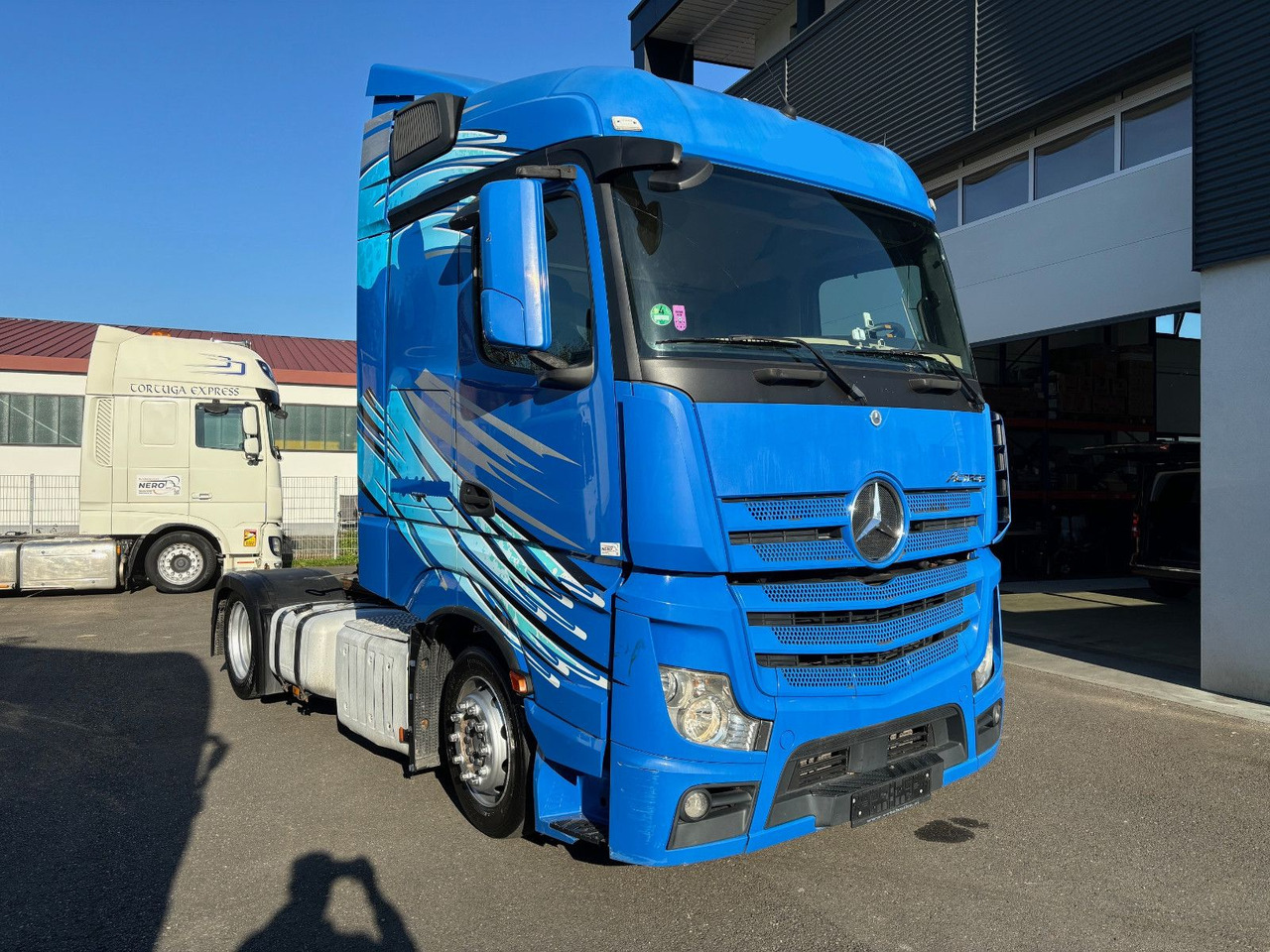 Mercedes-Benz 1836 Mercedes-Benz 1836 - Tractor unit: picture 5 Mercedes-Benz 1836 Mercedes-Benz 1836 - Tractor unit: picture 5