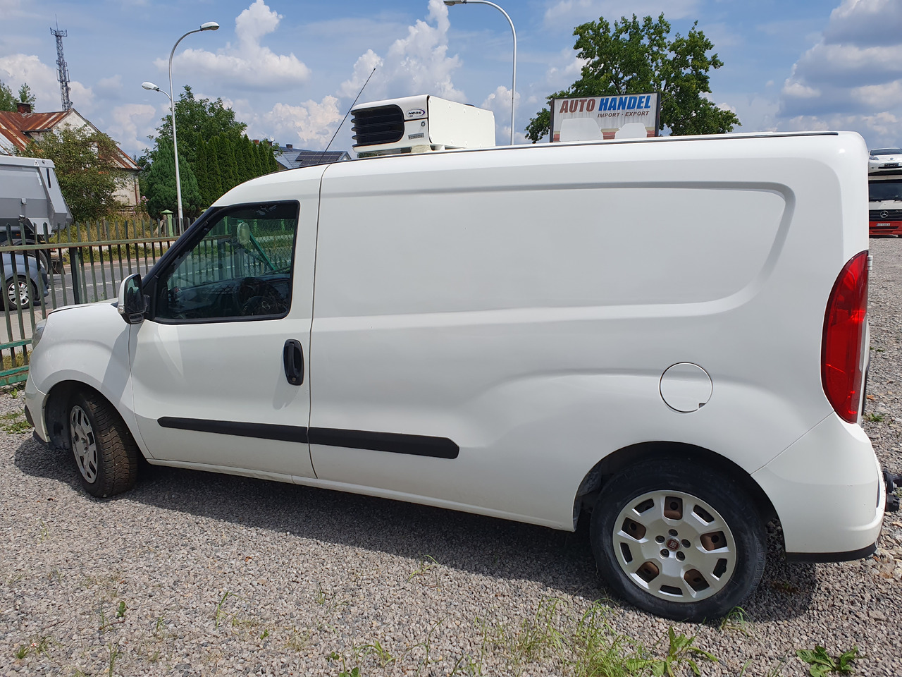 FIAT DOBLO LONG CHLODNIA carrier KLIMA EURO6 - Refrigerated van: picture 4 FIAT DOBLO LONG CHLODNIA carrier KLIMA EURO6 - Refrigerated van: picture 4