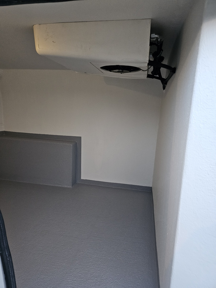 Refrigerated van FIAT DOBLO LONG CHLODNIA carrier KLIMA EURO6: picture 7 Refrigerated van FIAT DOBLO LONG CHLODNIA carrier KLIMA EURO6: picture 7