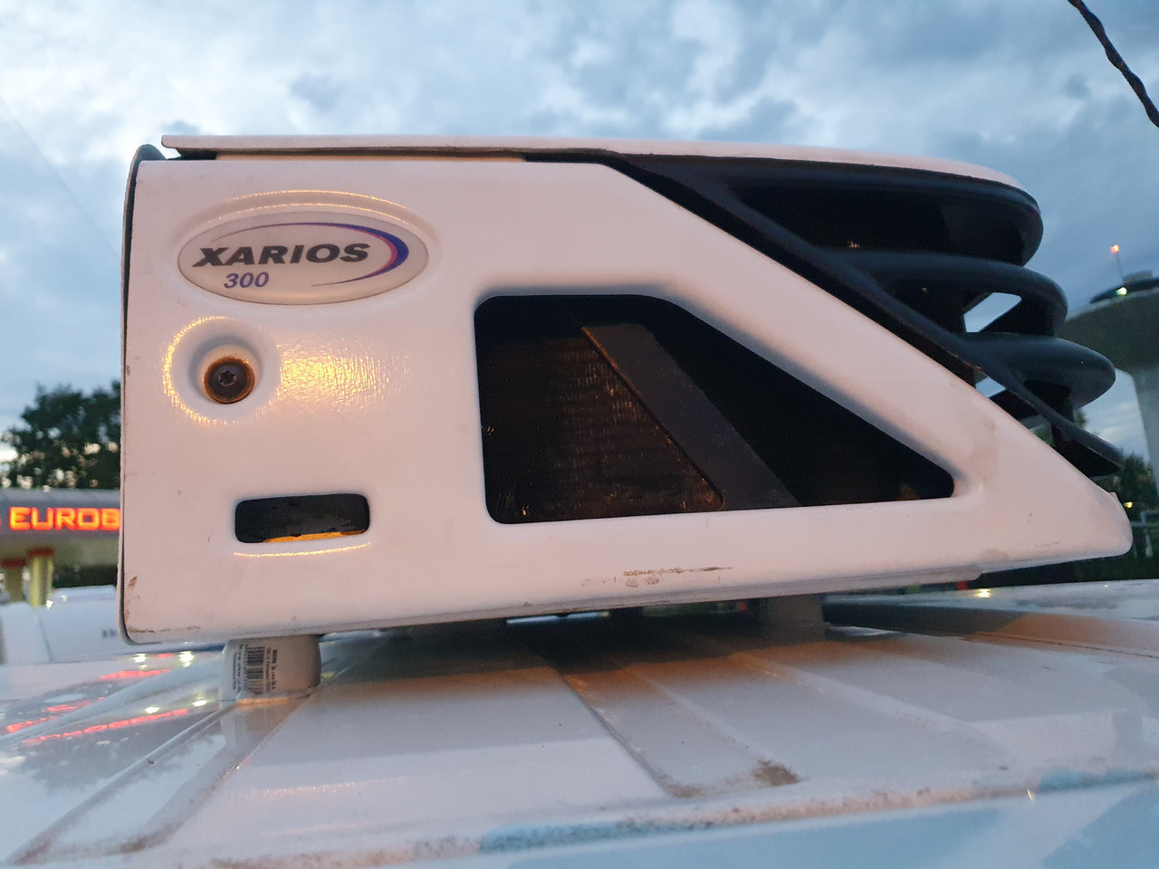 Opel VIVARO CHLODNIA CARRIER+230V KLIMA NAVI EURO6 - Refrigerated van: picture 4 Opel VIVARO CHLODNIA CARRIER+230V KLIMA NAVI EURO6 - Refrigerated van: picture 4