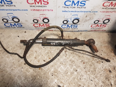 Case 1255xl, Apl3052 Front Axle Cylinder Assy 3221640r91, 3225558r1, 3229222r91 - Front axle: picture 2 Case 1255xl, Apl3052 Front Axle Cylinder Assy 3221640r91, 3225558r1, 3229222r91 - Front axle: picture 2