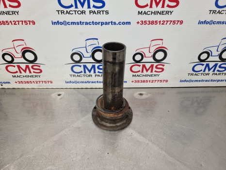 Case David Brown 1690, 1594 Transmission Input Shaft Support K200351 - Transmission: picture 1 Case David Brown 1690, 1594 Transmission Input Shaft Support K200351 - Transmission: picture 1