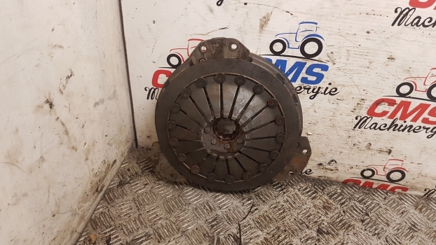 Case International 785 Luk Clutch Pressure Plate 92602c91, 92605c1, 128005511 - Clutch and parts for Farm tractor: picture 2 Case International 785 Luk Clutch Pressure Plate 92602c91, 92605c1, 128005511 - Clutch and parts for Farm tractor: picture 2