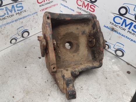 Case International Apl330 785 Front Axle Swivel Housing Lhs 81413c1, 4472451484 - Front axle for Farm tractor: picture 5 Case International Apl330 785 Front Axle Swivel Housing Lhs 81413c1, 4472451484 - Front axle for Farm tractor: picture 5