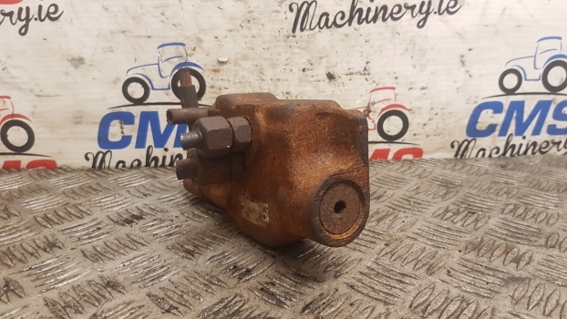 Case Mxc, Maxxum Mx Series Mx110, Mx100, Mx120 Maxxum Hydraulic Valve Body - Hydraulic valve for Farm tractor: picture 2 Case Mxc, Maxxum Mx Series Mx110, Mx100, Mx120 Maxxum Hydraulic Valve Body - Hydraulic valve for Farm tractor: picture 2