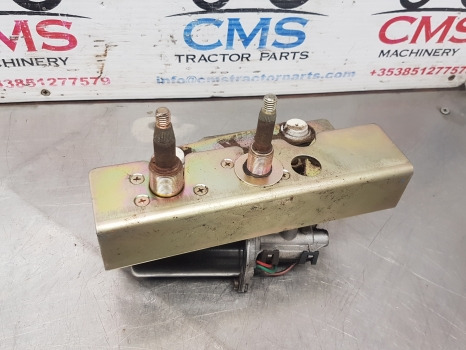 Case Mxm190, 140, 130 New Holland Tm120, 140 Front Wiper Motor 82016930 - Wiper: picture 4 Case Mxm190, 140, 130 New Holland Tm120, 140 Front Wiper Motor 82016930 - Wiper: picture 4