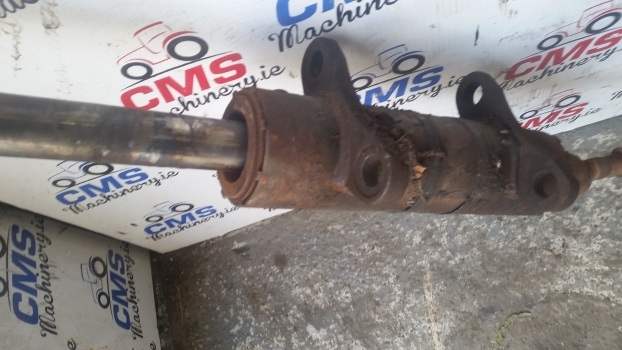 Caterpillar Th 406, 407, 336, 337 Rear Axle Steering Cylinder 320-7290 - Steering for Telescopic handler: picture 5 Caterpillar Th 406, 407, 336, 337 Rear Axle Steering Cylinder 320-7290 - Steering for Telescopic handler: picture 5