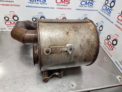 Claas Ares 656, 696, 616, 826, 600, 800 Series Exhaust Box Silencer 7700042338 - Exhaust system: picture 3 Claas Ares 656, 696, 616, 826, 600, 800 Series Exhaust Box Silencer 7700042338 - Exhaust system: picture 3