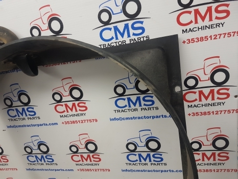 Claas Arion 500, 600 Series 530, 640 Radiator Cowl 0021635411, 21635411 - Radiator: picture 5 Claas Arion 500, 600 Series 530, 640 Radiator Cowl 0021635411, 21635411 - Radiator: picture 5