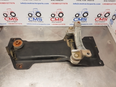 Claas Arion 640, 500, 600 Catalyst Filter Support 0011470820, 0011470480 - Exhaust system for Farm tractor: picture 2 Claas Arion 640, 500, 600 Catalyst Filter Support 0011470820, 0011470480 - Exhaust system for Farm tractor: picture 2
