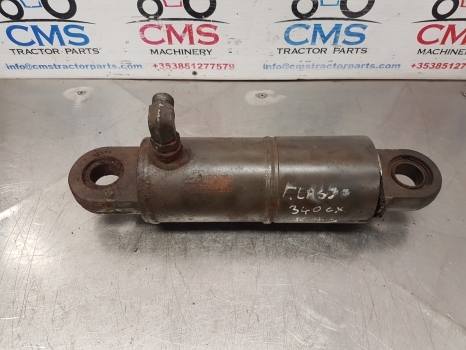 Claas Axos 340 Cx, Ergos, Celtis, Ceres Hydraulic Cylinder For Parts 7700068746 - Hydraulic cylinder for Farm tractor: picture 1 Claas Axos 340 Cx, Ergos, Celtis, Ceres Hydraulic Cylinder For Parts 7700068746 - Hydraulic cylinder for Farm tractor: picture 1
