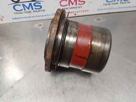 Claas Axos 340 Cx, Ergos, Celtis Rear Axle Bearing Housing Lhs 7700075191 - Rear axle for Farm tractor: picture 4 Claas Axos 340 Cx, Ergos, Celtis Rear Axle Bearing Housing Lhs 7700075191 - Rear axle for Farm tractor: picture 4